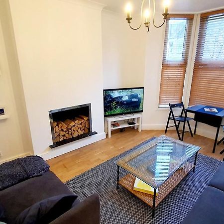 Lovely 2 Bedroom Period Garden Flat. Londra Dış mekan fotoğraf